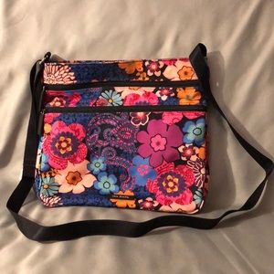 Vera Bradley crossbody - EUC.